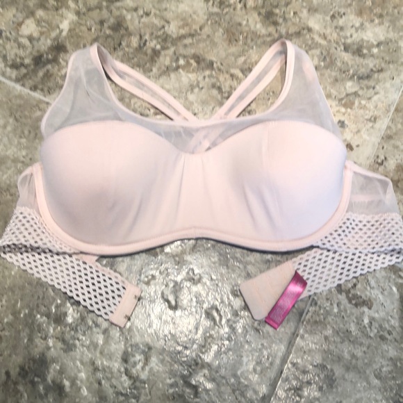 Vince Camuto Other - Vince Camuto Blush Sports Bra
